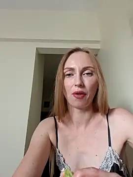 Alicia_Meov