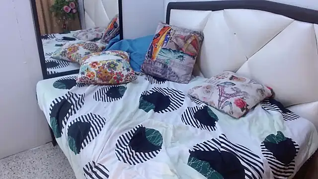 StefanyWilliam webcam