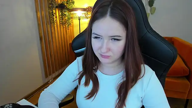 MiraEvansi webcam