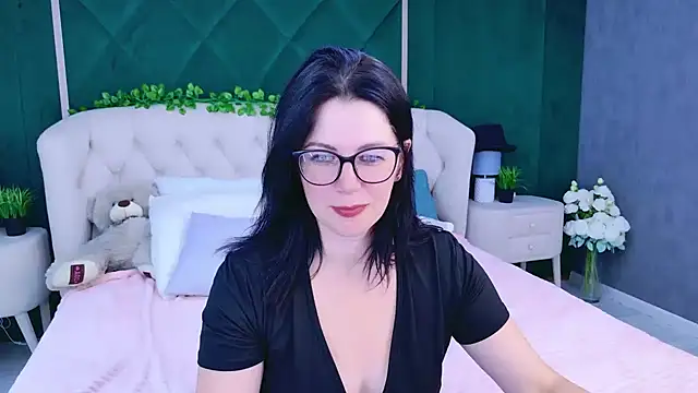 Nina_Stane webcam