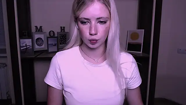 AliceHotty_ webcam