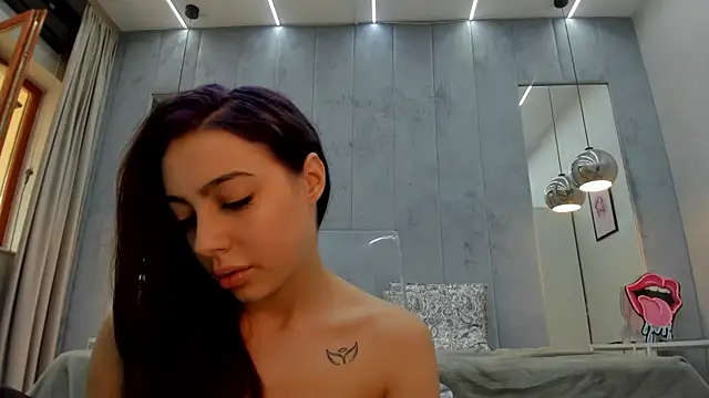 Eva_Skyy webcam