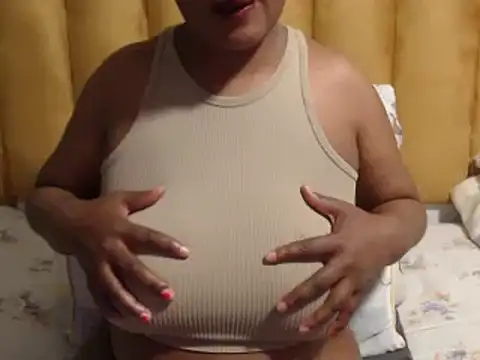 Sexybusty01 webcam