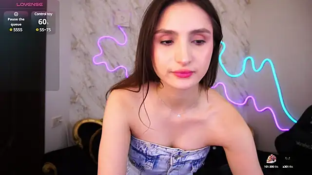 JanieFoxy webcam