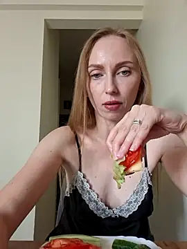 Alicia_Meov