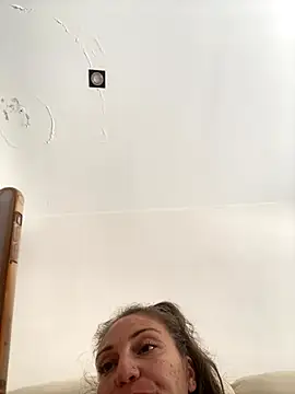 Crystal_Vibe webcam