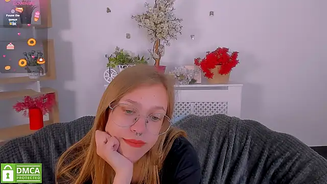 LayriantaVee webcam