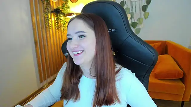 MiraEvansi webcam