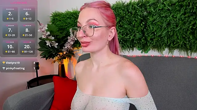luna_velve webcam