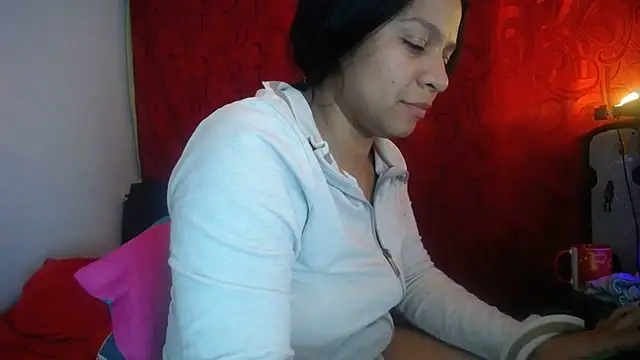Sara_cute92 webcam