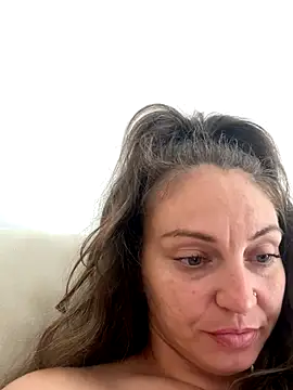 Crystal_Vibe webcam