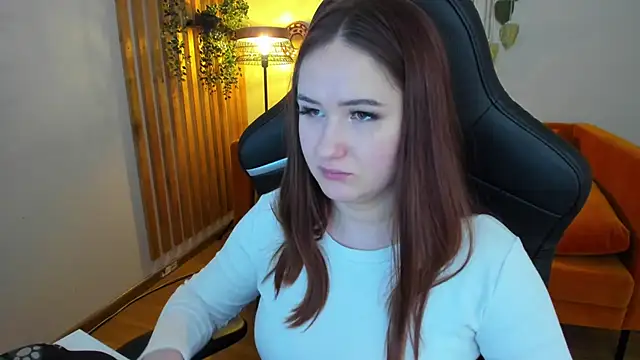 MiraEvansi webcam