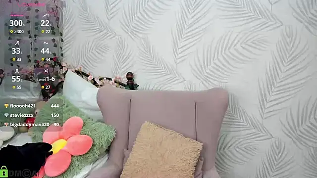 Niktoria_Shy webcam