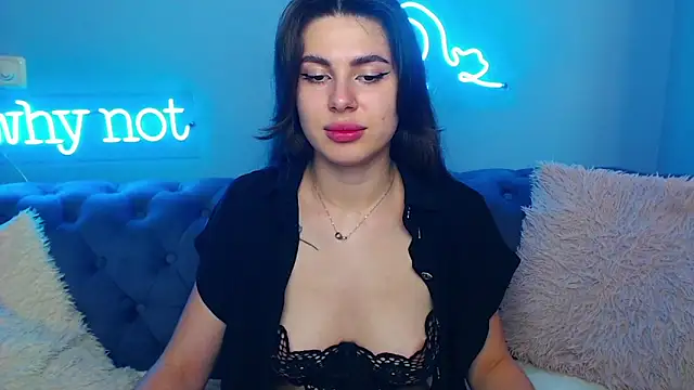 ViollinaLove webcam