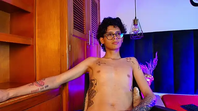 massimo_alessandro - Massimo_alessandro's free webcam - UK Sex Cams