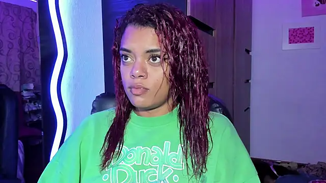 ladyrd1 webcam