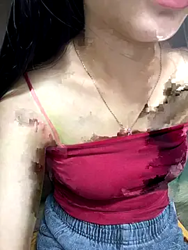 Mina048 webcam