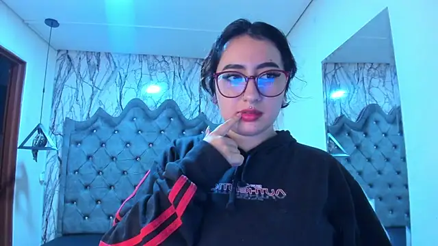 larissa01_ webcam