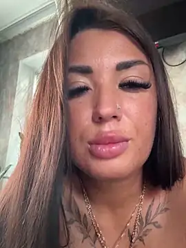 RuslanaXX webcam