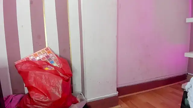 Natasha_Hart webcam