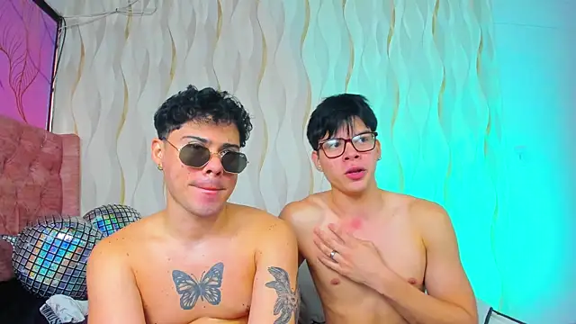 Theskinnyboys webcam