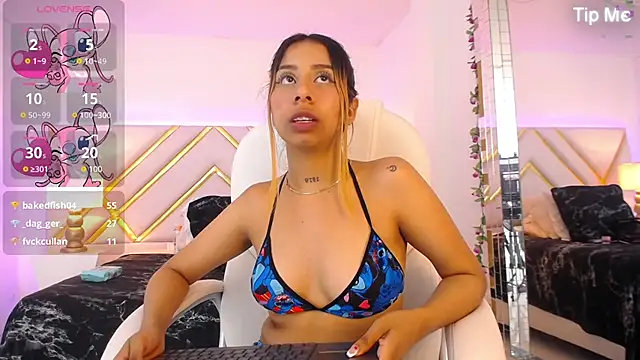 laila_stilwiills webcam