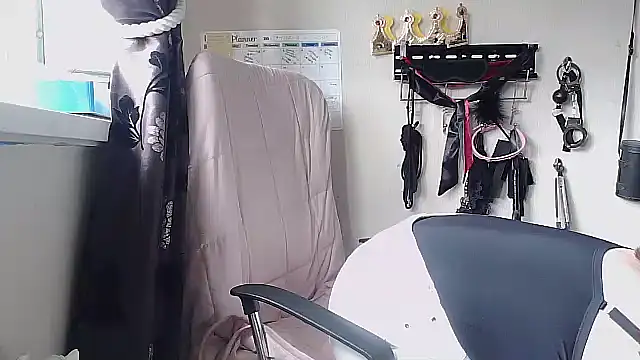 Mistress-Ivy51 webcam