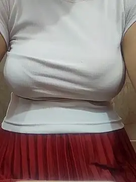 jihane-44 webcam