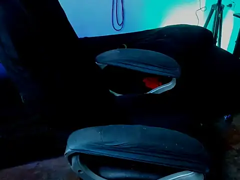 zeus_7777 webcam