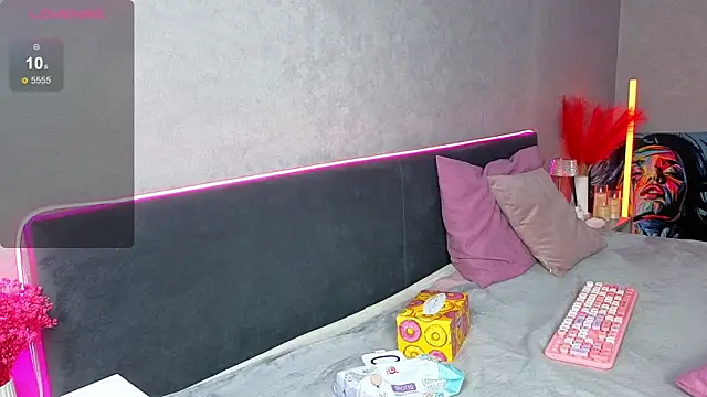 BritneyLix webcam
