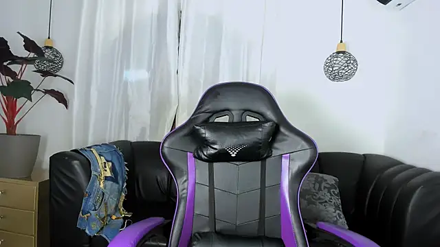 dylan_kisss webcam