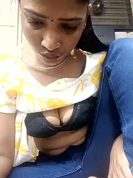 Hotty-rumi3 webcam