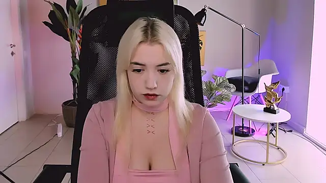 PeggyWood_ webcam