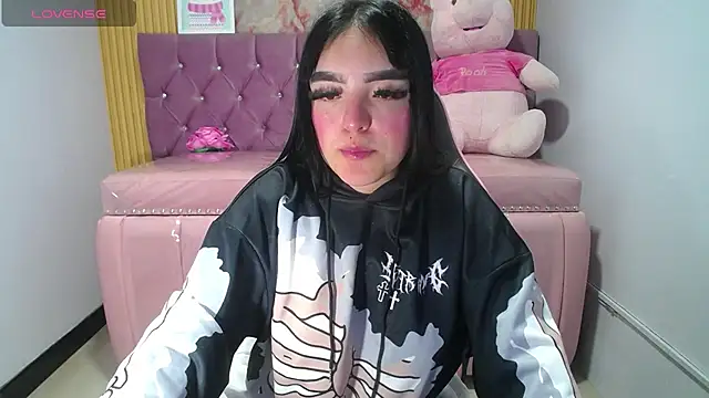 charlotte_zoe_ch webcam
