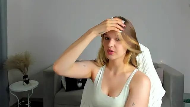 Kati_Li webcam