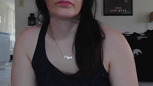 CrystalLakeXO webcam