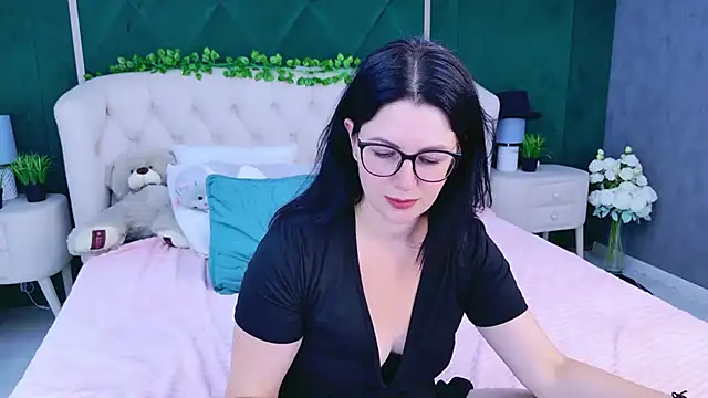 Nina_Stane webcam