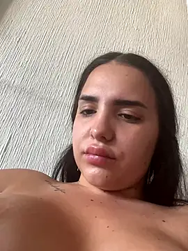 Discover diamond_glow from StripChat