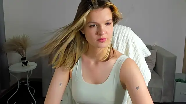 Kati_Li webcam