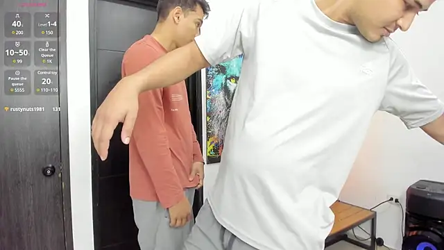 badguyss_bisex webcam