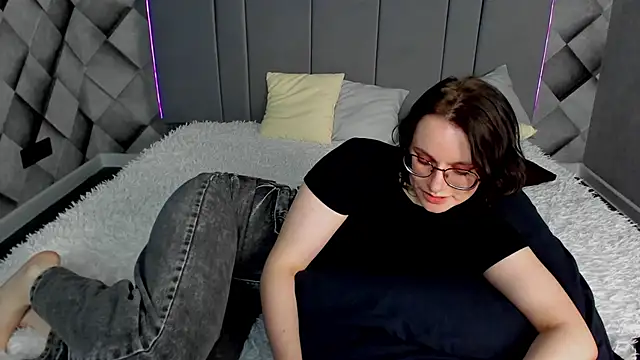 Aris_foxx webcam