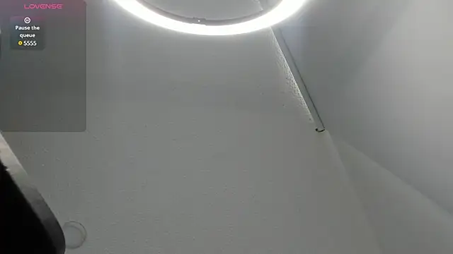 adaam_collins_ webcam