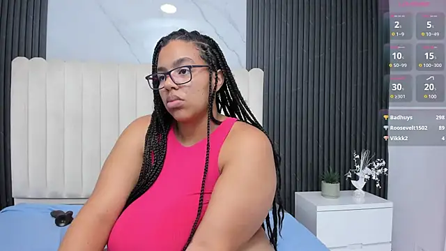 Tiana-Moon webcam