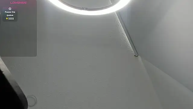 adaam_collins_ webcam