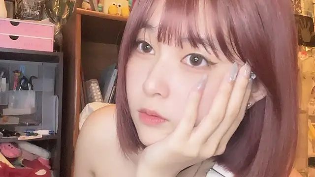 luna51888 - Luna51888's free webcam - UK Sex Cams