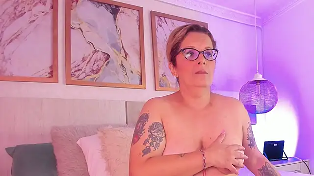ValeryHart1 webcam
