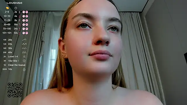 LucettaCreswell webcam