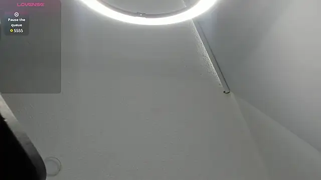 adaam_collins_ webcam