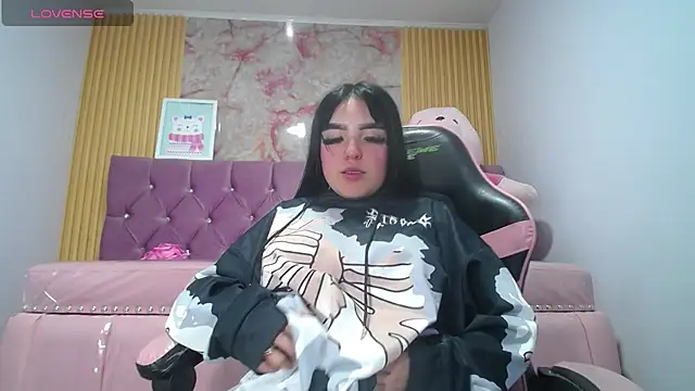 charlotte_zoe_ch webcam