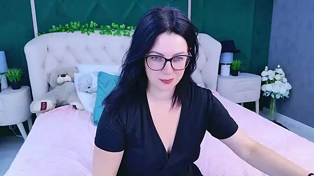 Nina_Stane webcam